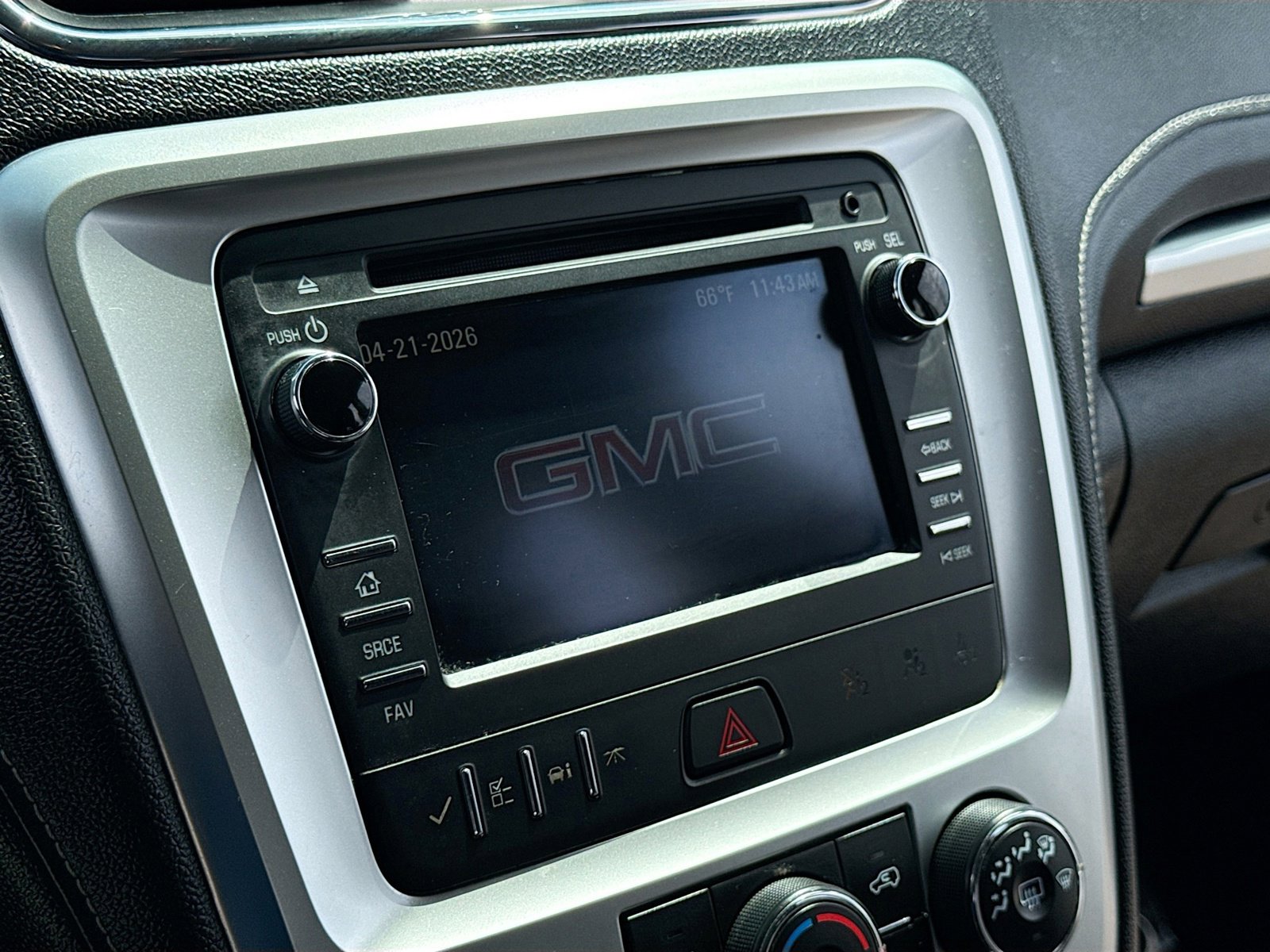 Used 2016 GMC Acadia SLE AWD/4WD image 10