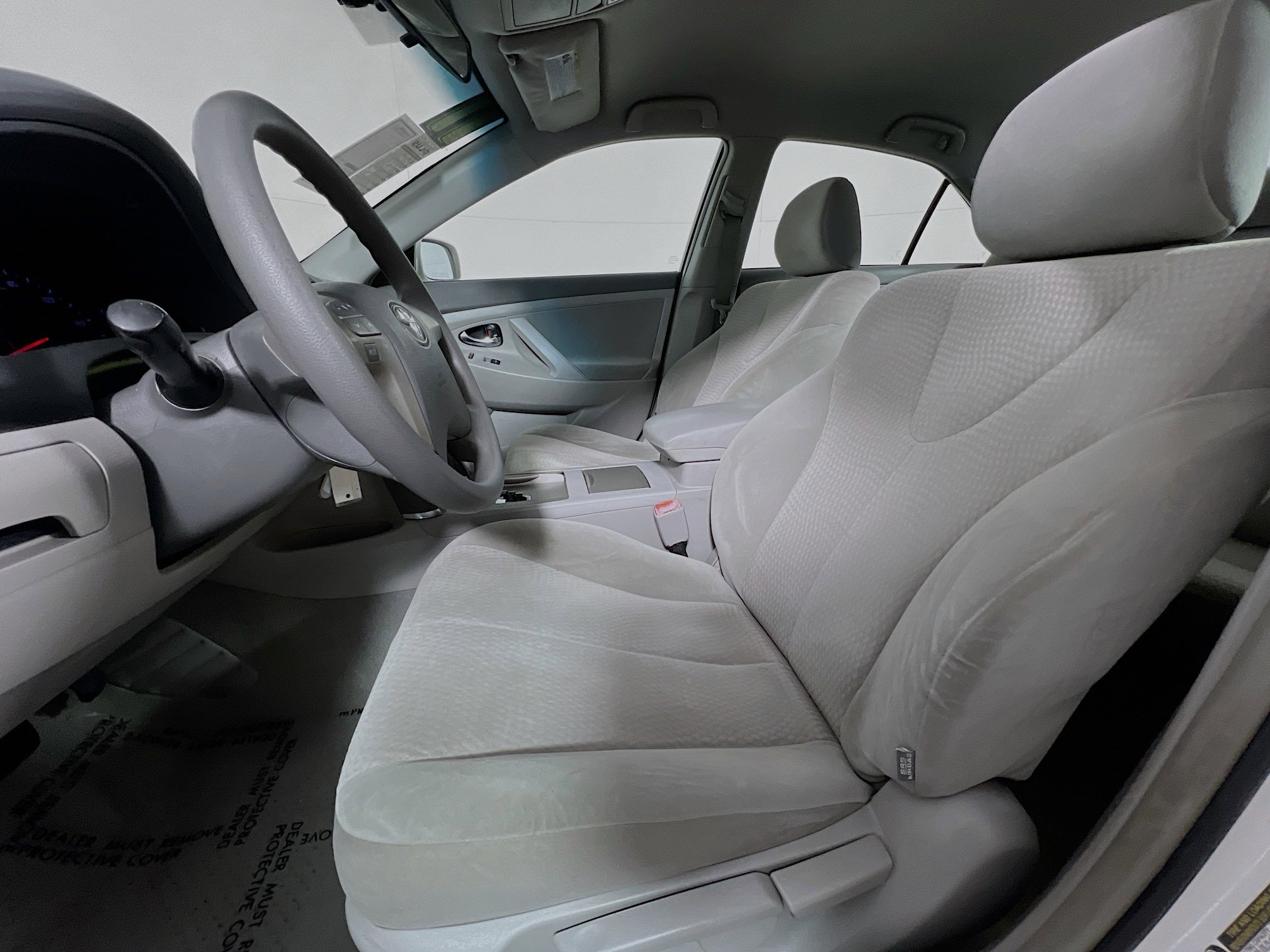 Used 2011 Toyota Camry LE image 15