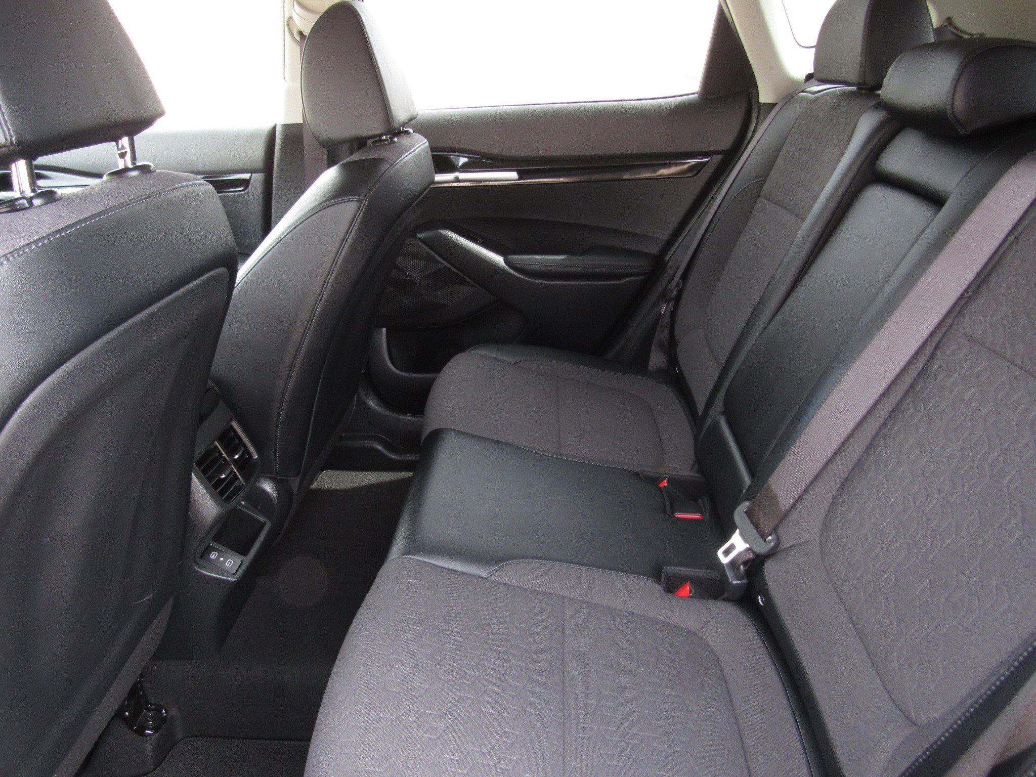 Used 2025 Kia Seltos S image 10