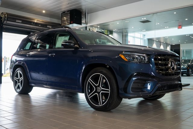 New 2026 Mercedes-Benz GLS 450 4MATIC