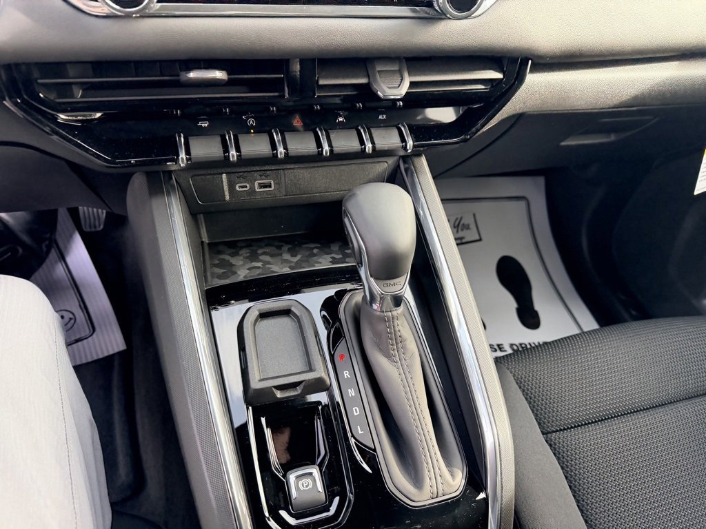 New 2026 GMC Canyon Elevation w/ Convenience Package image 20