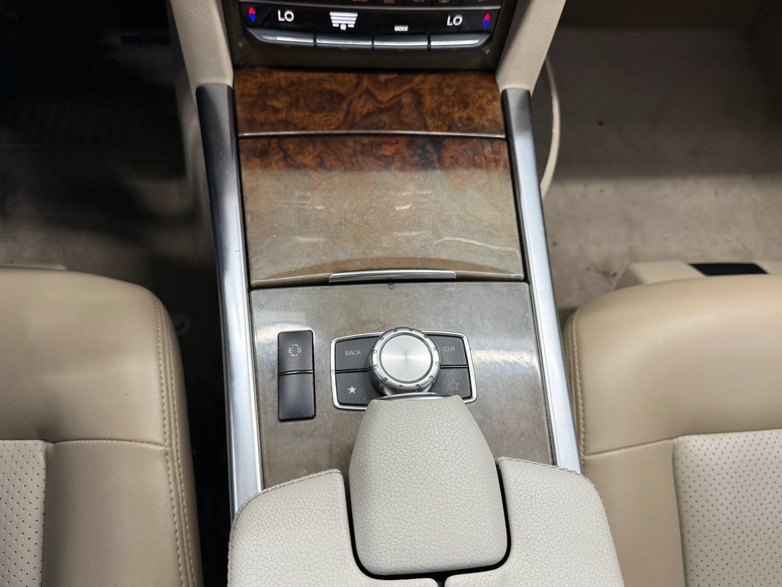 Used 2014 Mercedes-Benz E 350 Sedan w/ Premium 1 Package image 33