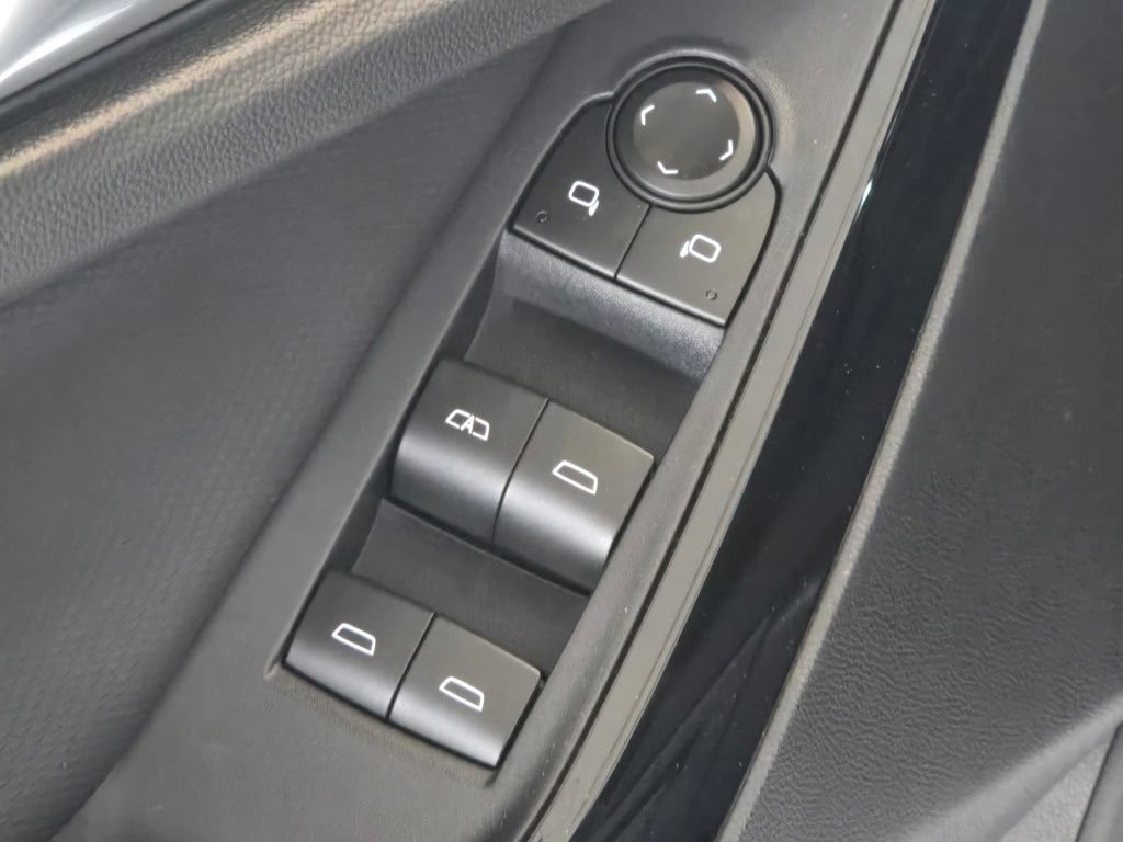 New 2026 Chevrolet Equinox LT FWD image 20
