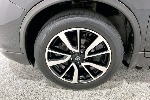 Used 2019 Nissan Rogue SL AWD/4WD image 40