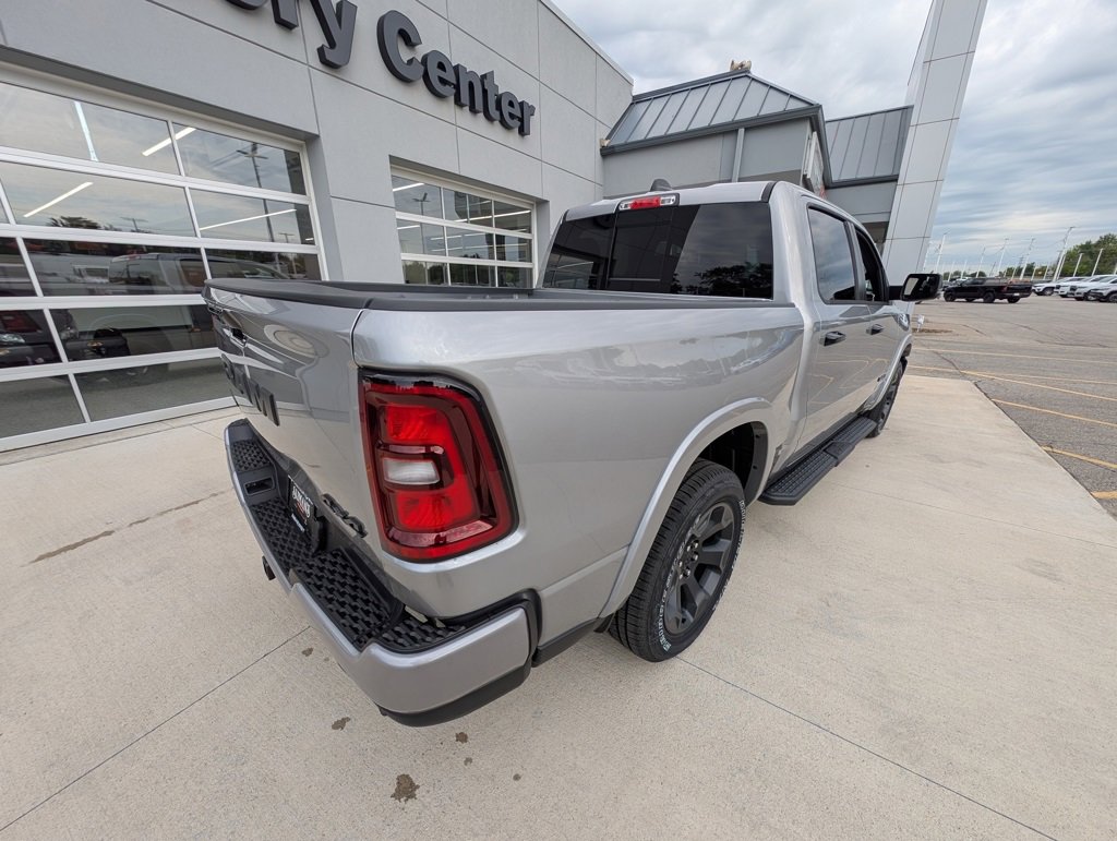 New 2026 RAM 1500 4x4 Crew Cab image 5