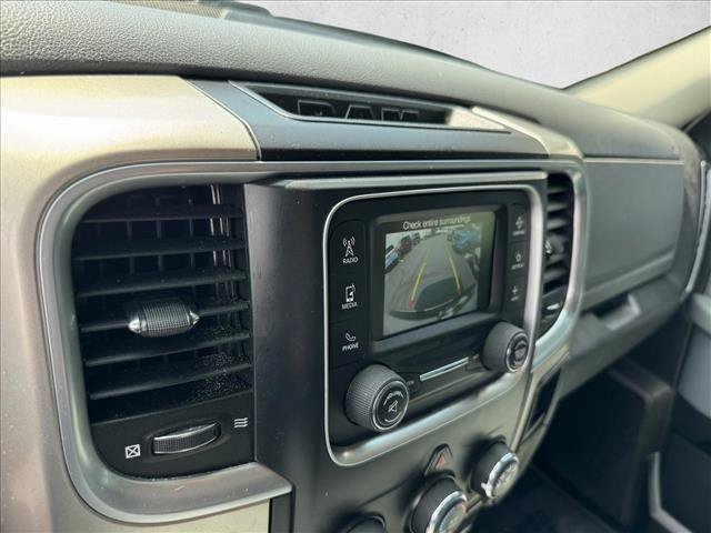 Used 2019 RAM 1500 Classic SLT AWD/4WD image 14
