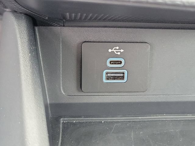 Used 2025 Ford Mustang Convertible RWD image 28