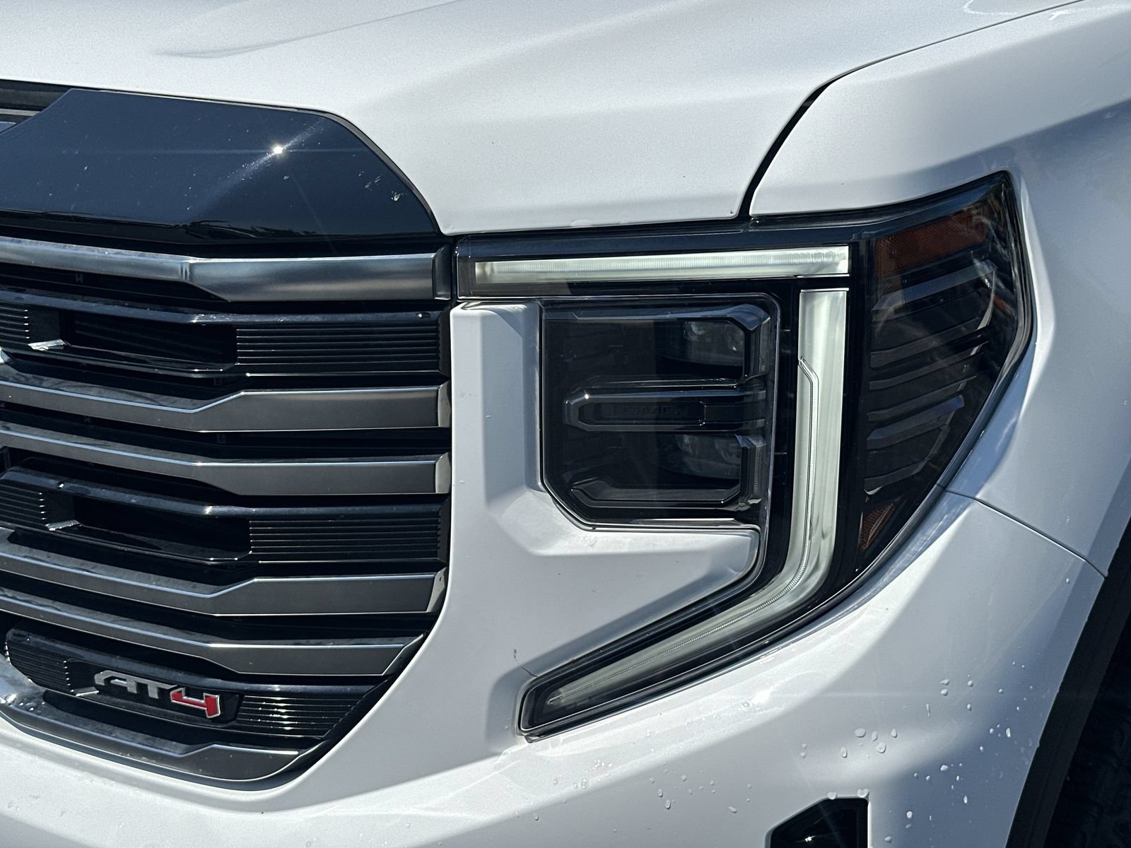 Used 2025 GMC Sierra 1500 AT4 AWD/4WD image 11