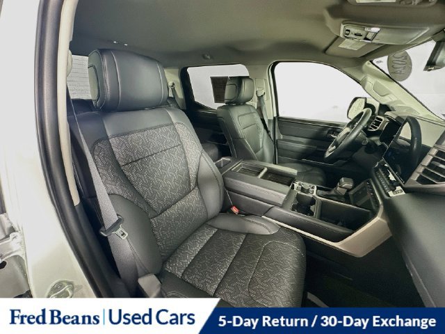 Used 2024 Toyota Tundra Limited AWD/4WD image 37