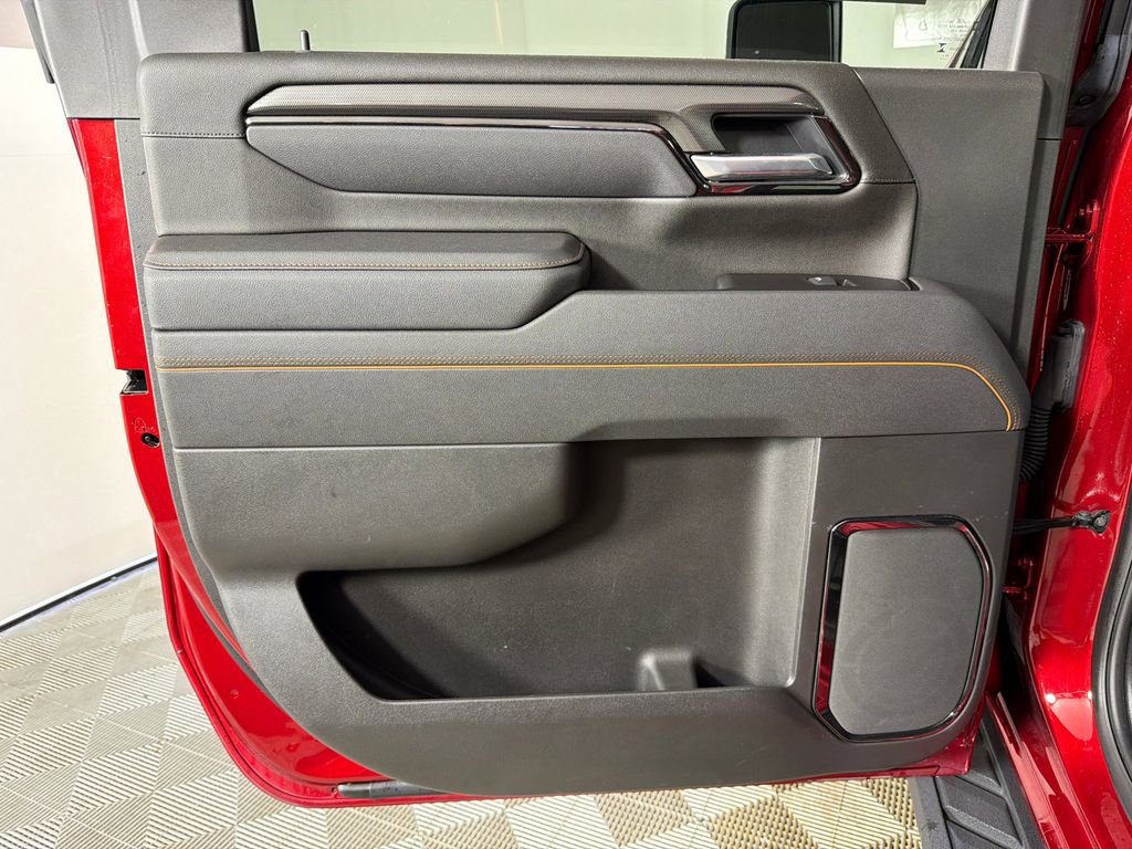 Used 2025 GMC Sierra 2500 AT4 w/ AT4 Premium Plus Package image 23