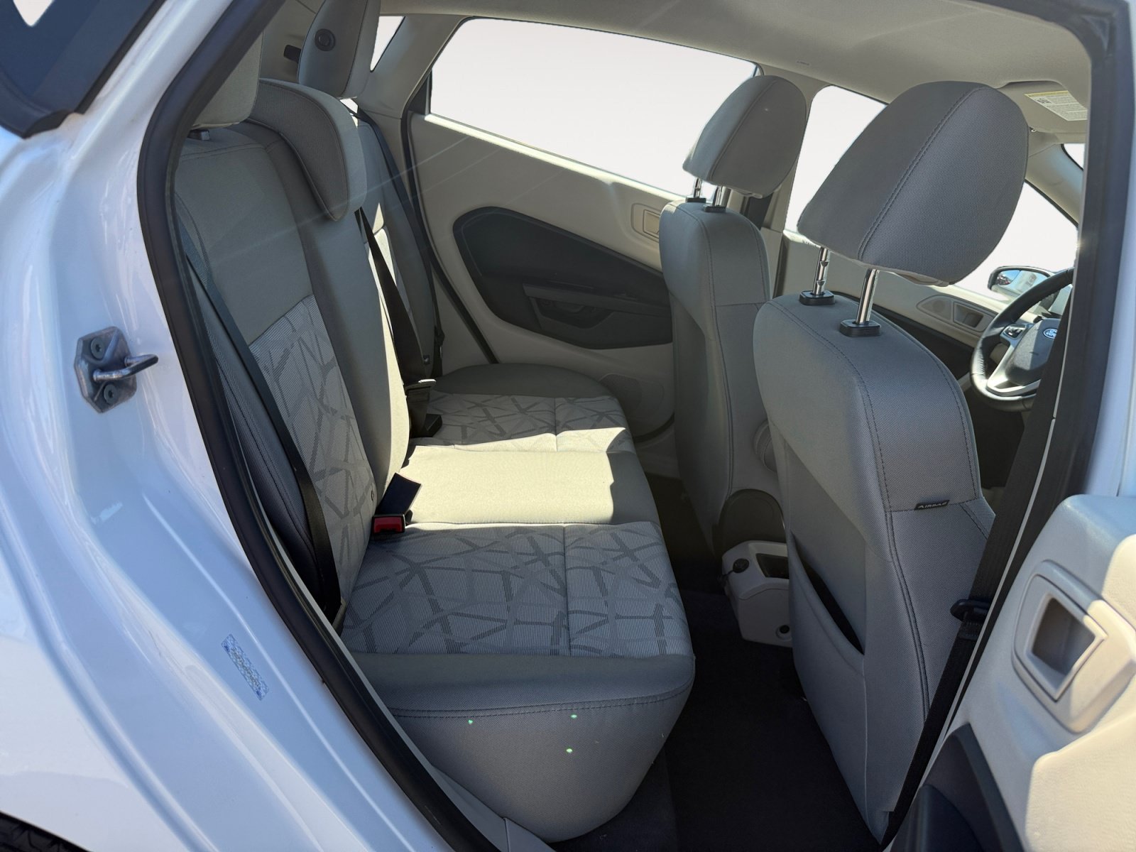 Used 2013 Ford Fiesta SE FWD image 18