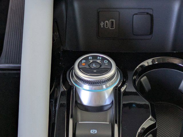 Certified 2026 Ford Explorer Platinum w/ LUX Leather Package image 17