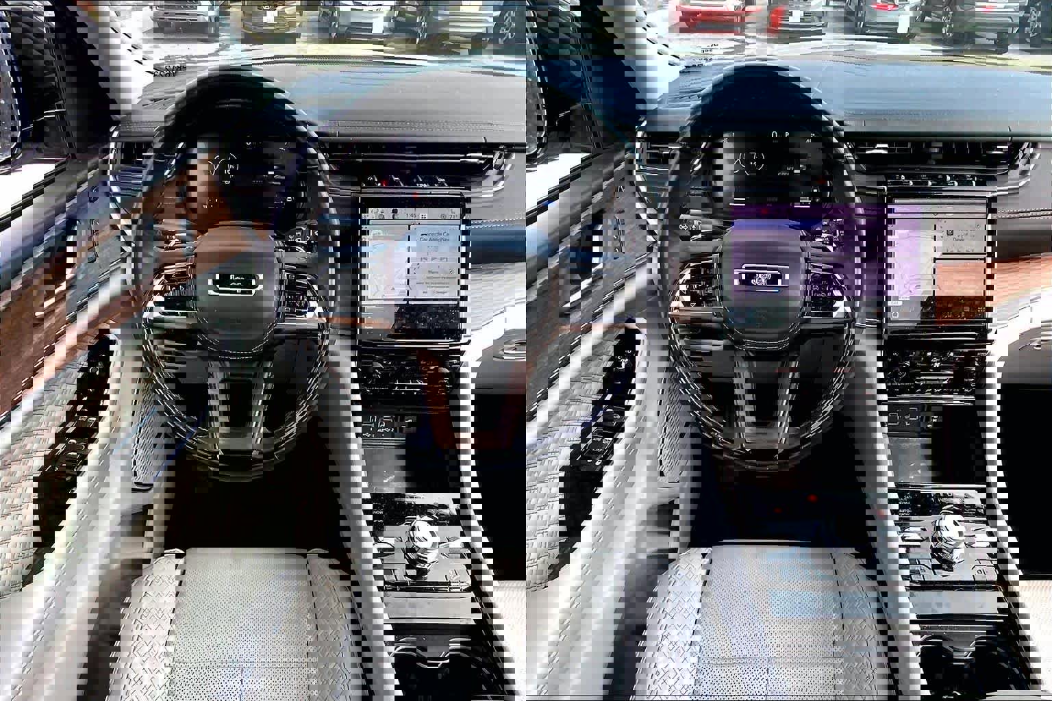 Used 2023 Jeep Grand Cherokee L Summit w/ Luxury Tech Group V image 6