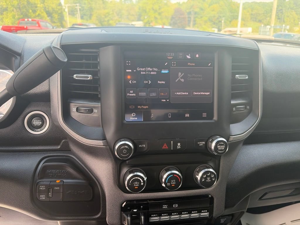 Used 2024 RAM 3500 Tradesman w/ Chrome Appearance Group AWD/4WD image 20