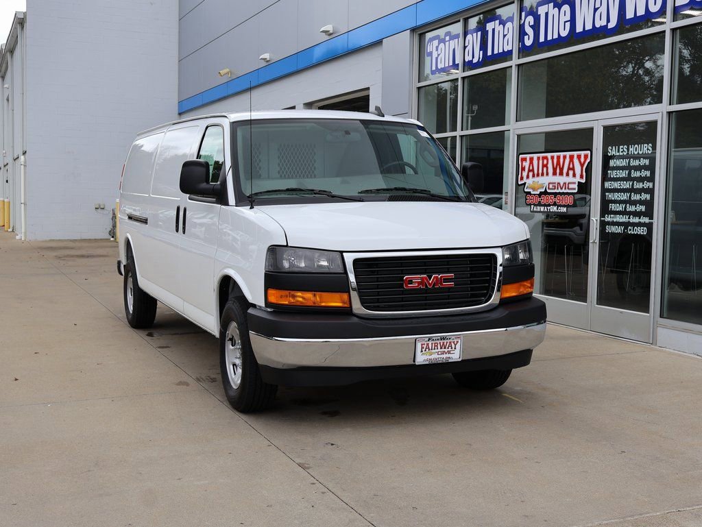 New 2025 GMC Savana 3500 Extended w/ Driver Convenience Package image 2