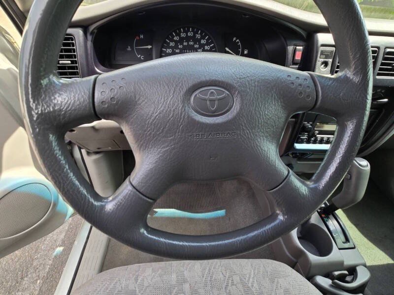 Used 2002 Toyota Tacoma 2WD Regular Cab w/ Enhancement Pkg image 19