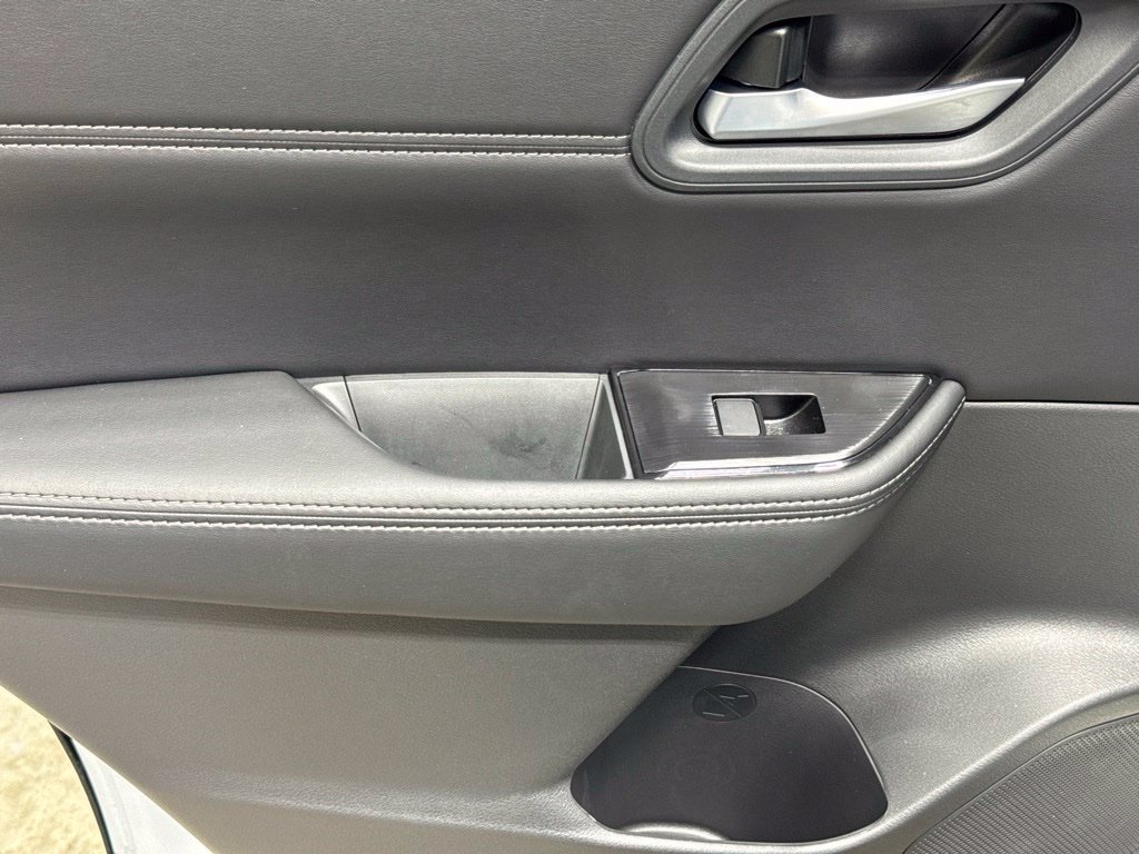 New 2026 Nissan Rogue Dark Armor AWD/4WD image 21