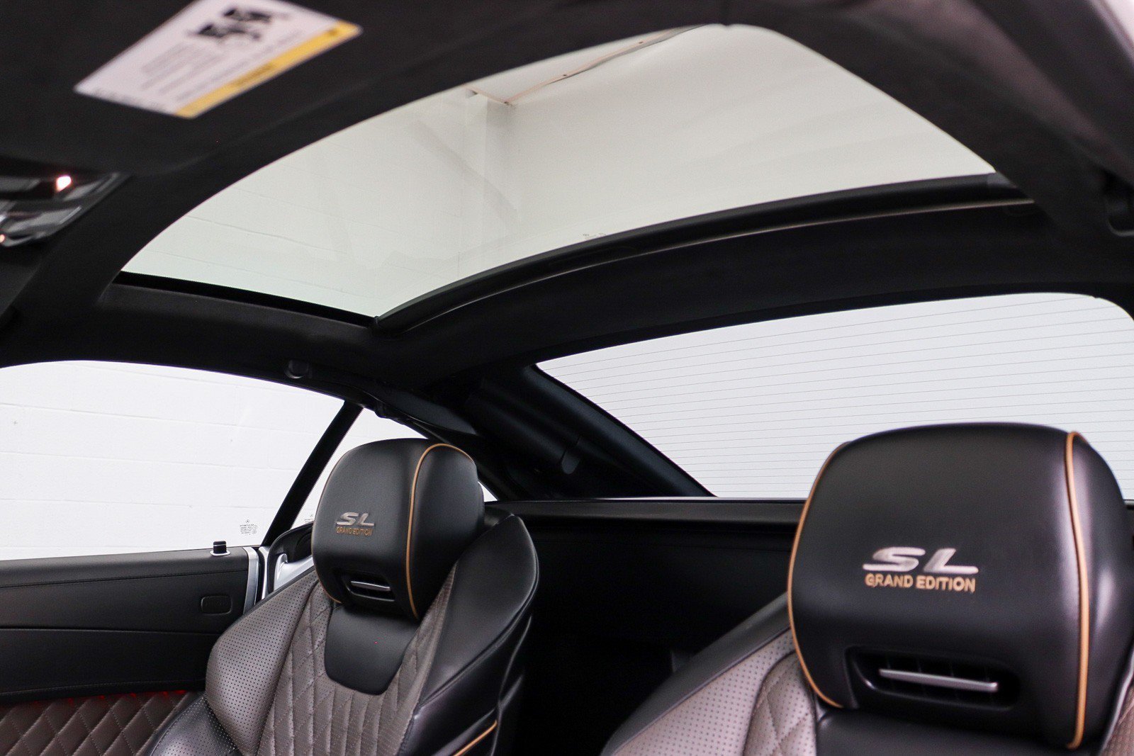Used 2020 Mercedes-Benz SL 450 image 40