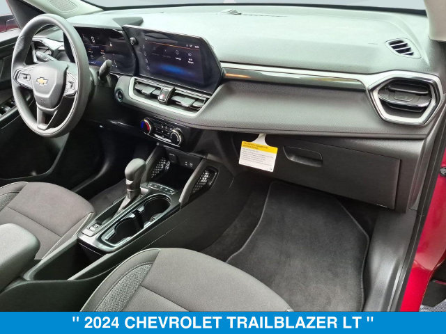 Used 2024 Chevrolet TrailBlazer LT w/ Driver Confidence Package AWD/4WD image 31