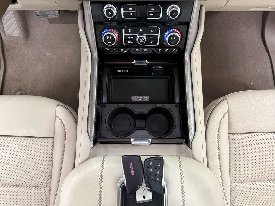 Used 2024 GMC Yukon XL Denali w/ Advanced Technology Package image 30