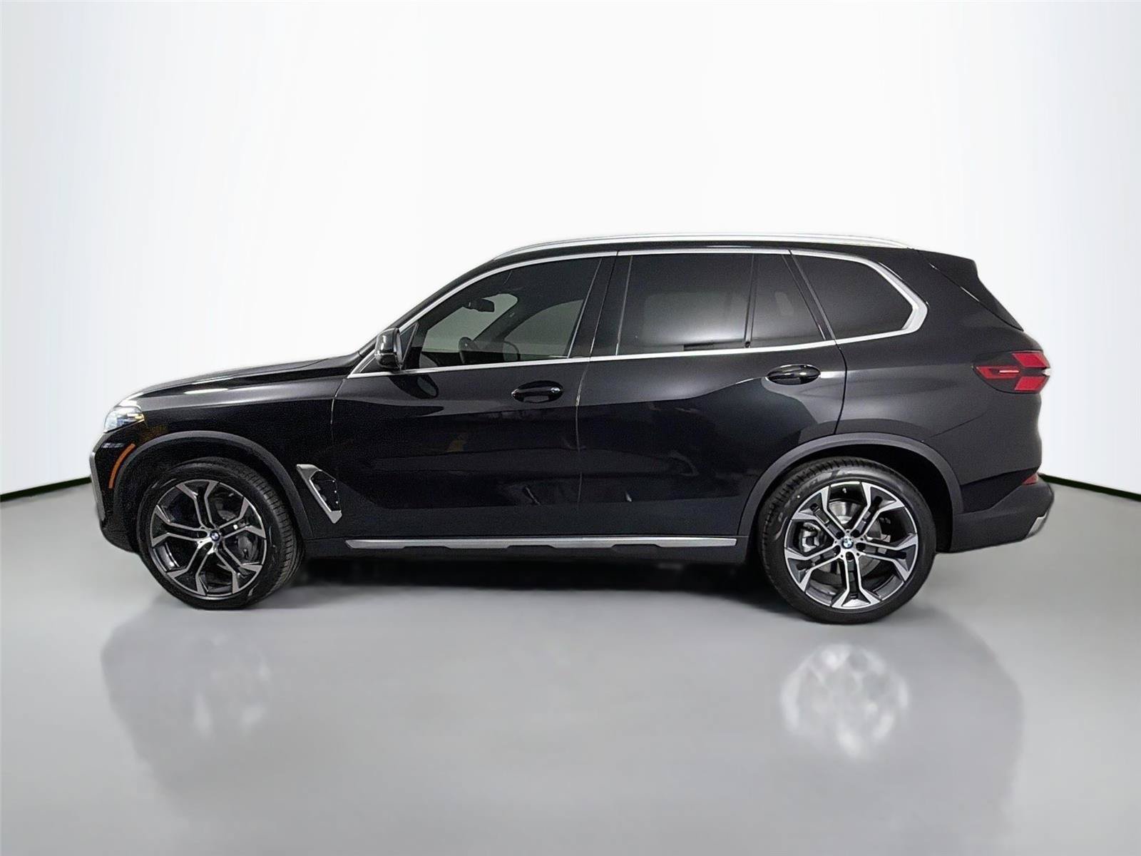 New 2026 BMW X5 sDrive40i w/ Climate Comfort Package RWD image 16