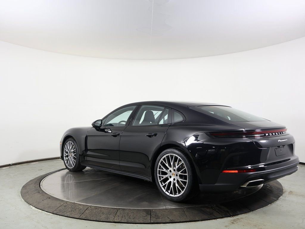 New 2025 Porsche Panamera 4 image 3