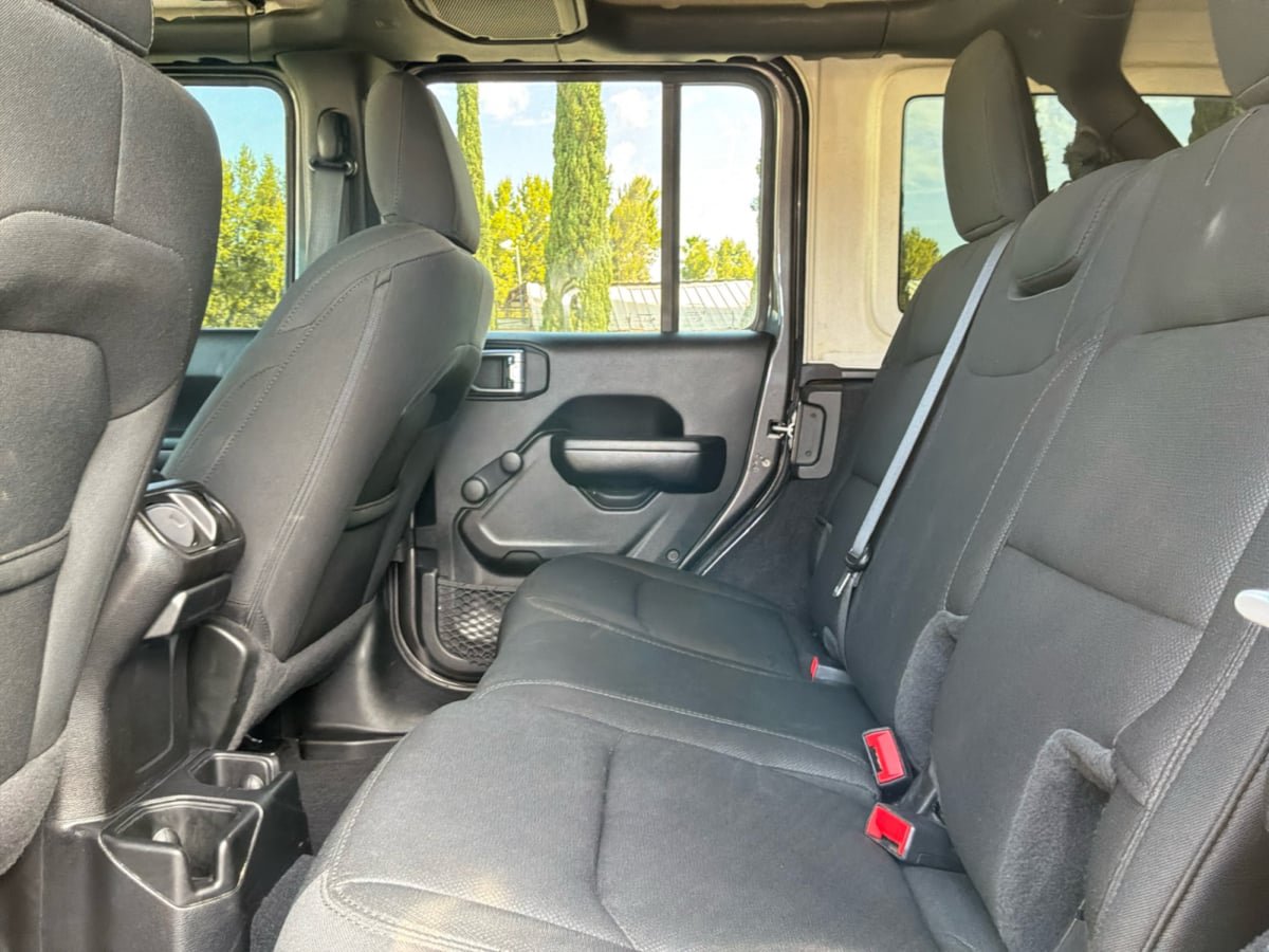 Used 2021 Jeep Wrangler Unlimited Sport AWD/4WD image 19
