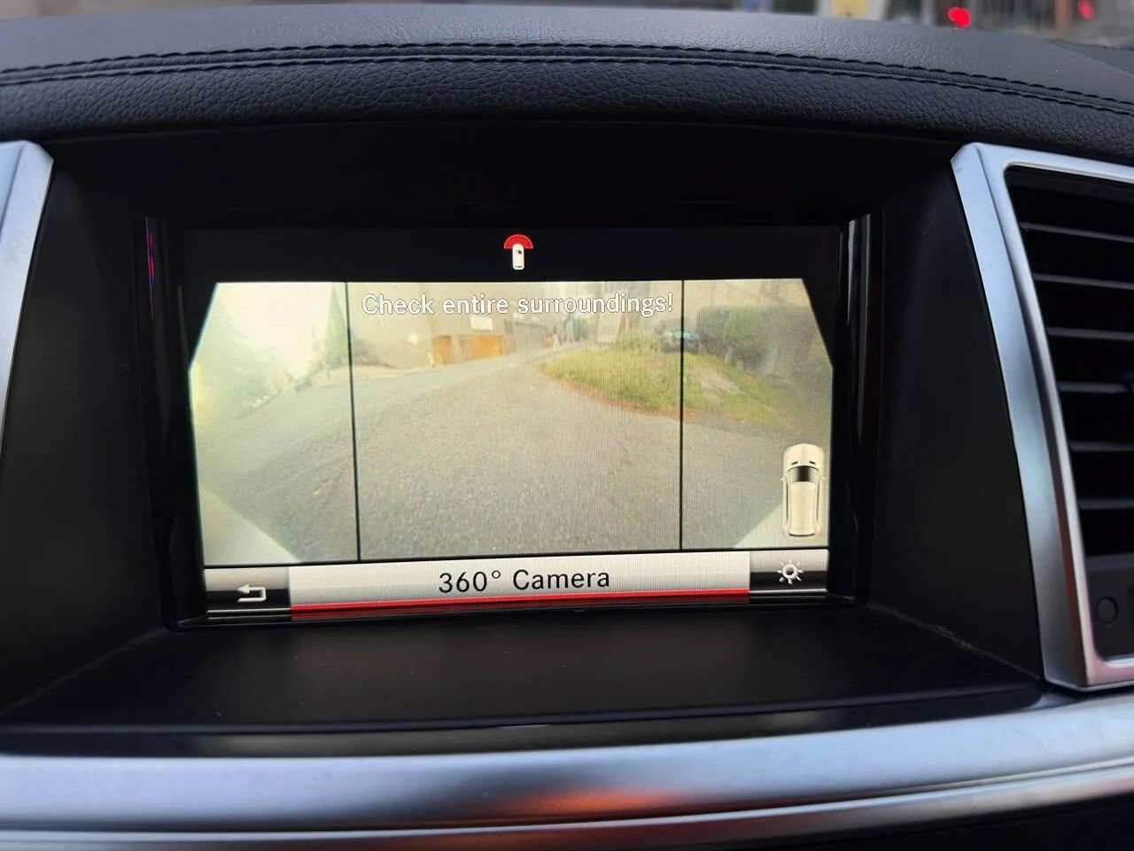Used 2014 Mercedes-Benz GL 350 BlueTEC 4MATIC image 35
