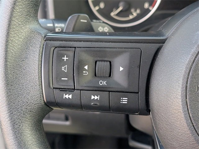 Used 2024 Nissan Rogue S image 20