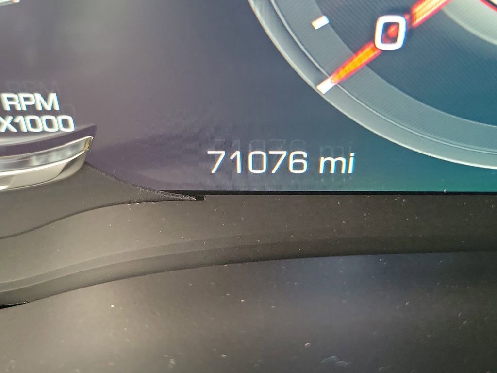 Used 2020 Cadillac Escalade Luxury RWD image 29