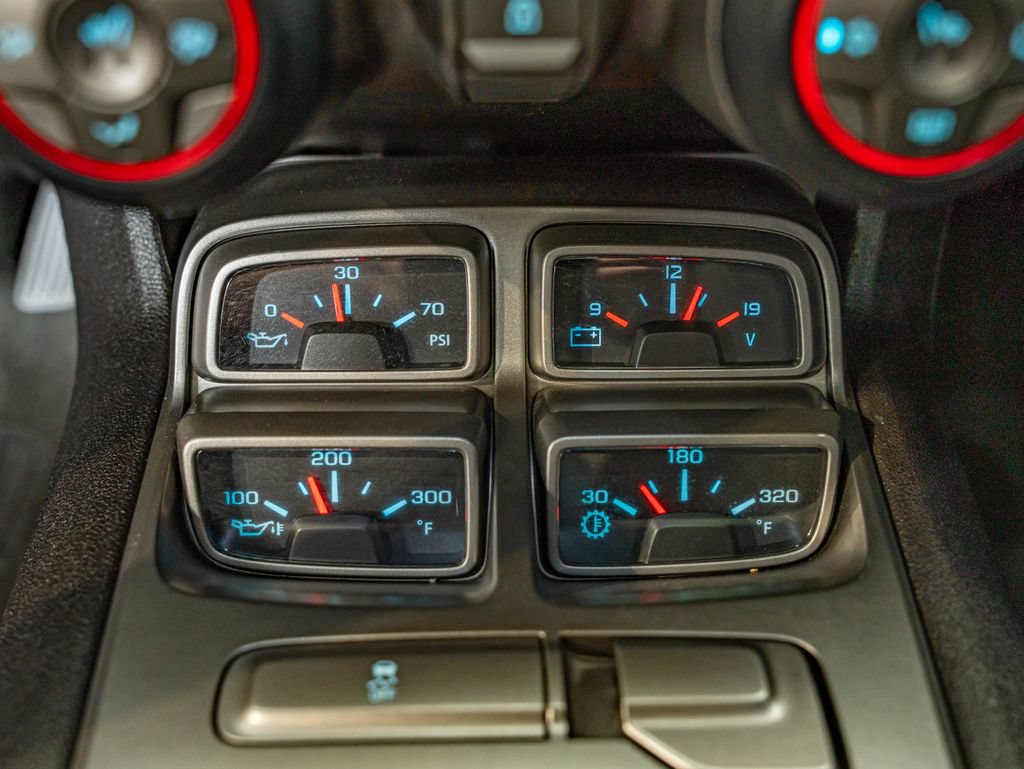 Used 2010 Chevrolet Camaro SS RWD image 27