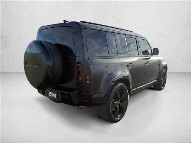 Used 2024 Land Rover Defender 110 X-Dynamic SE image 5