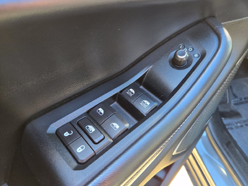 Used 2022 Jeep Grand Cherokee L Limited AWD/4WD image 19