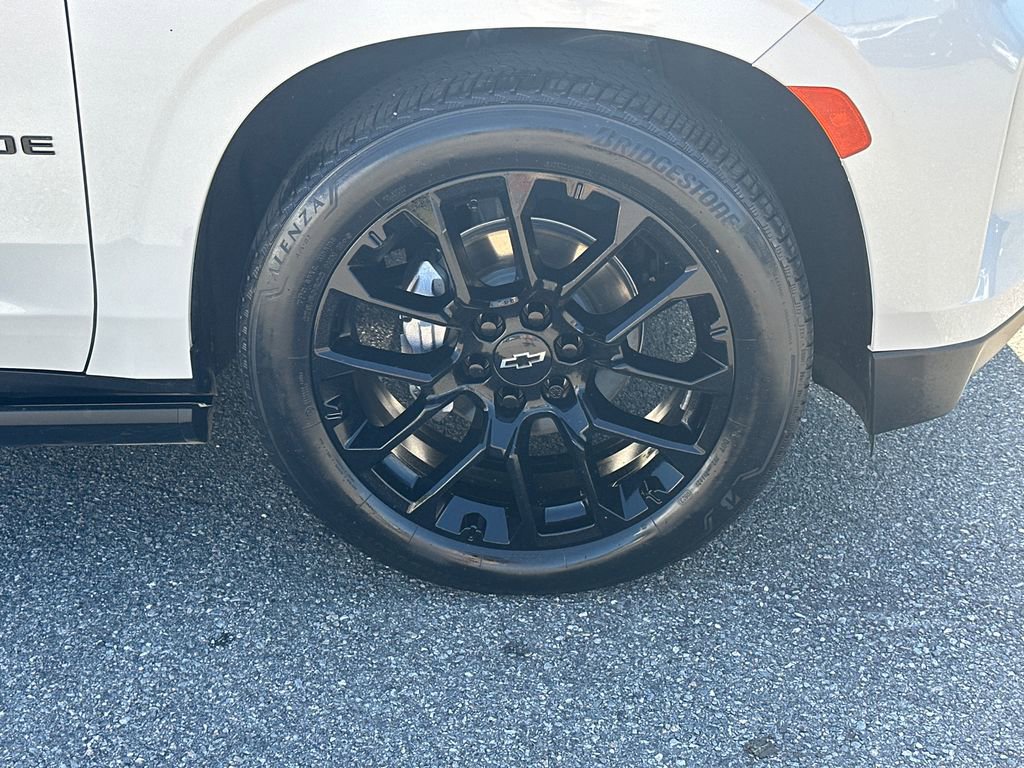 Certified 2023 Chevrolet Tahoe High Country AWD/4WD image 12