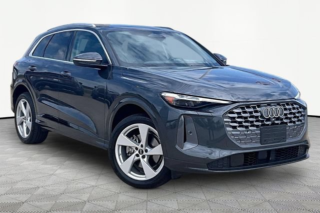 Used 2025 Audi Q5 Premium Plus w/ Premium Plus AWD/4WD image 11