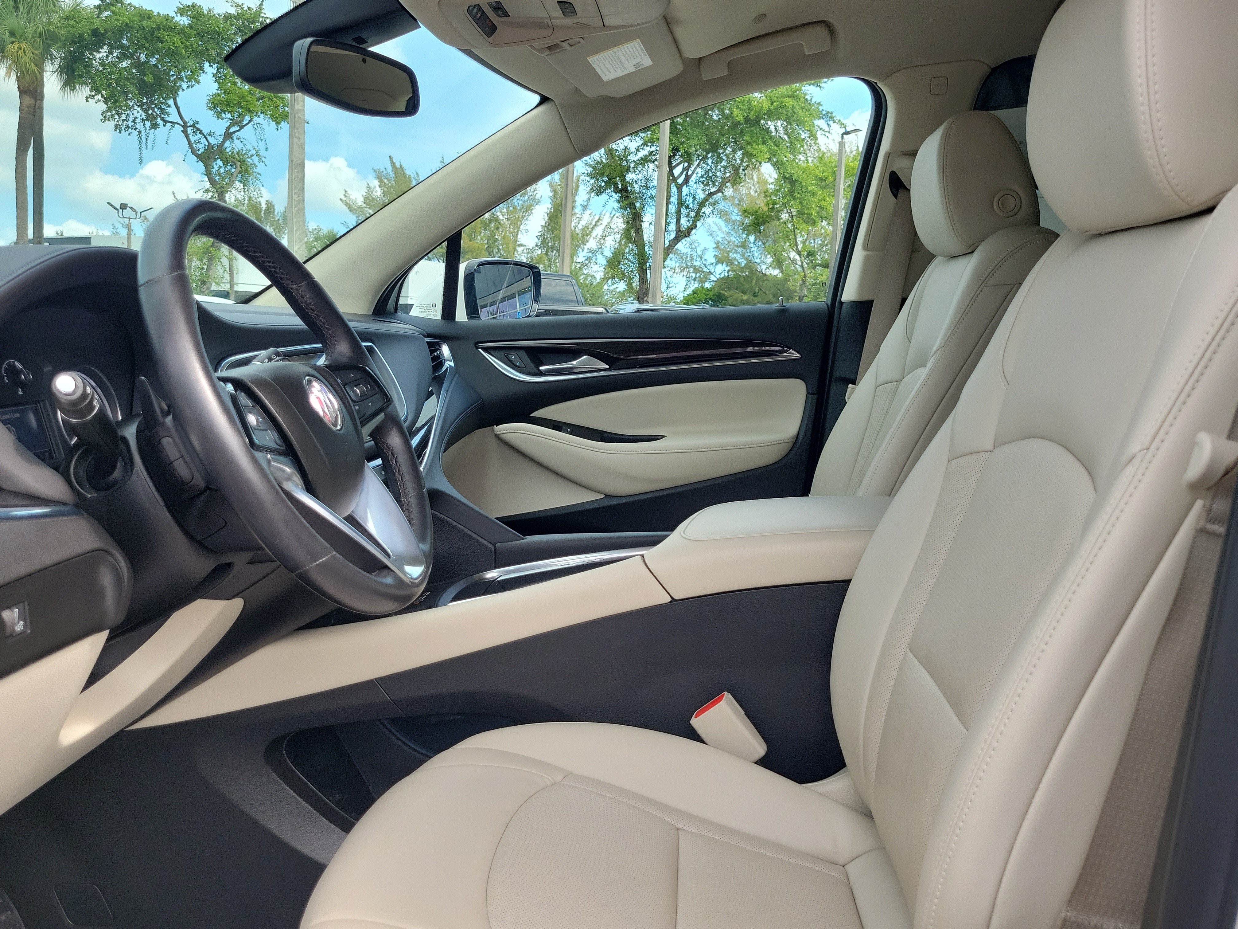 Used 2024 Buick Enclave Essence FWD image 11