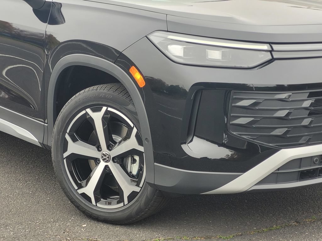 New 2026 Volkswagen Tiguan SE AWD/4WD image 3
