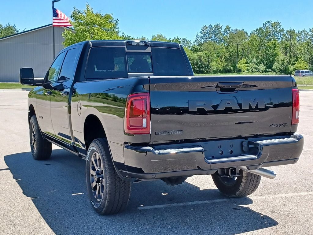 New 2026 RAM 2500 Laramie AWD/4WD image 3