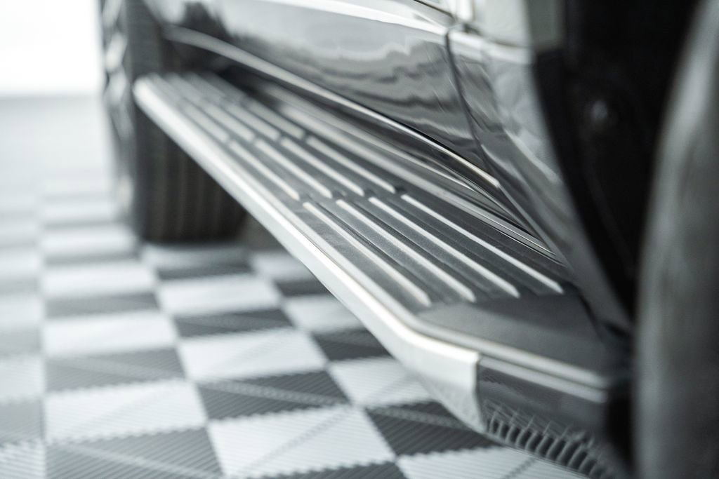 Used 2025 Lexus GX 550 w/ Cold Area Package image 19