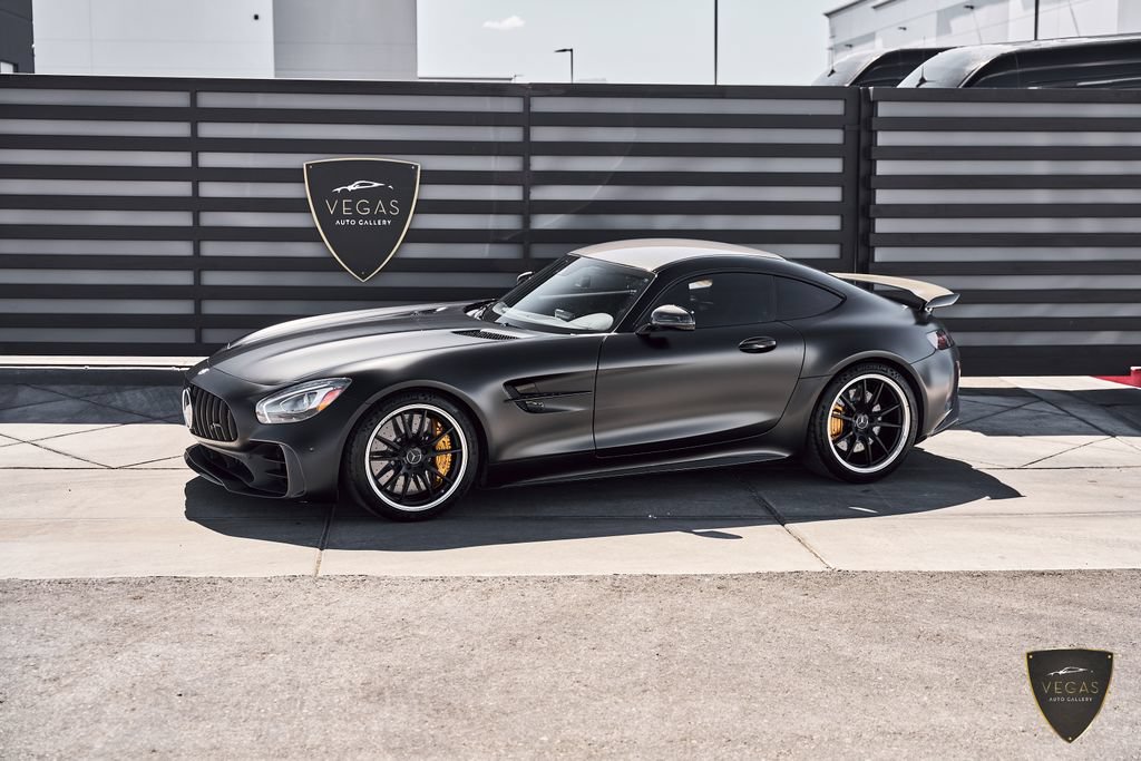 Used 2018 Mercedes-Benz AMG GT R image 3