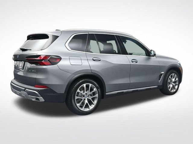New 2026 BMW X5 xDrive50e AWD/4WD image 4
