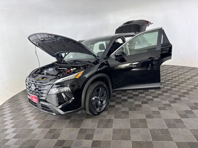 New 2026 Nissan Rogue SV AWD/4WD image 10