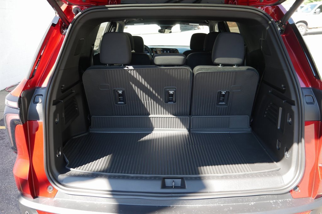 New 2026 Chevrolet Traverse LT w/ LPO, Floor Liner Package image 26