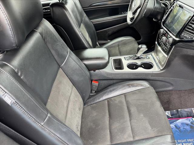 Used 2019 Jeep Grand Cherokee Laredo w/ Laredo X Package RWD image 20