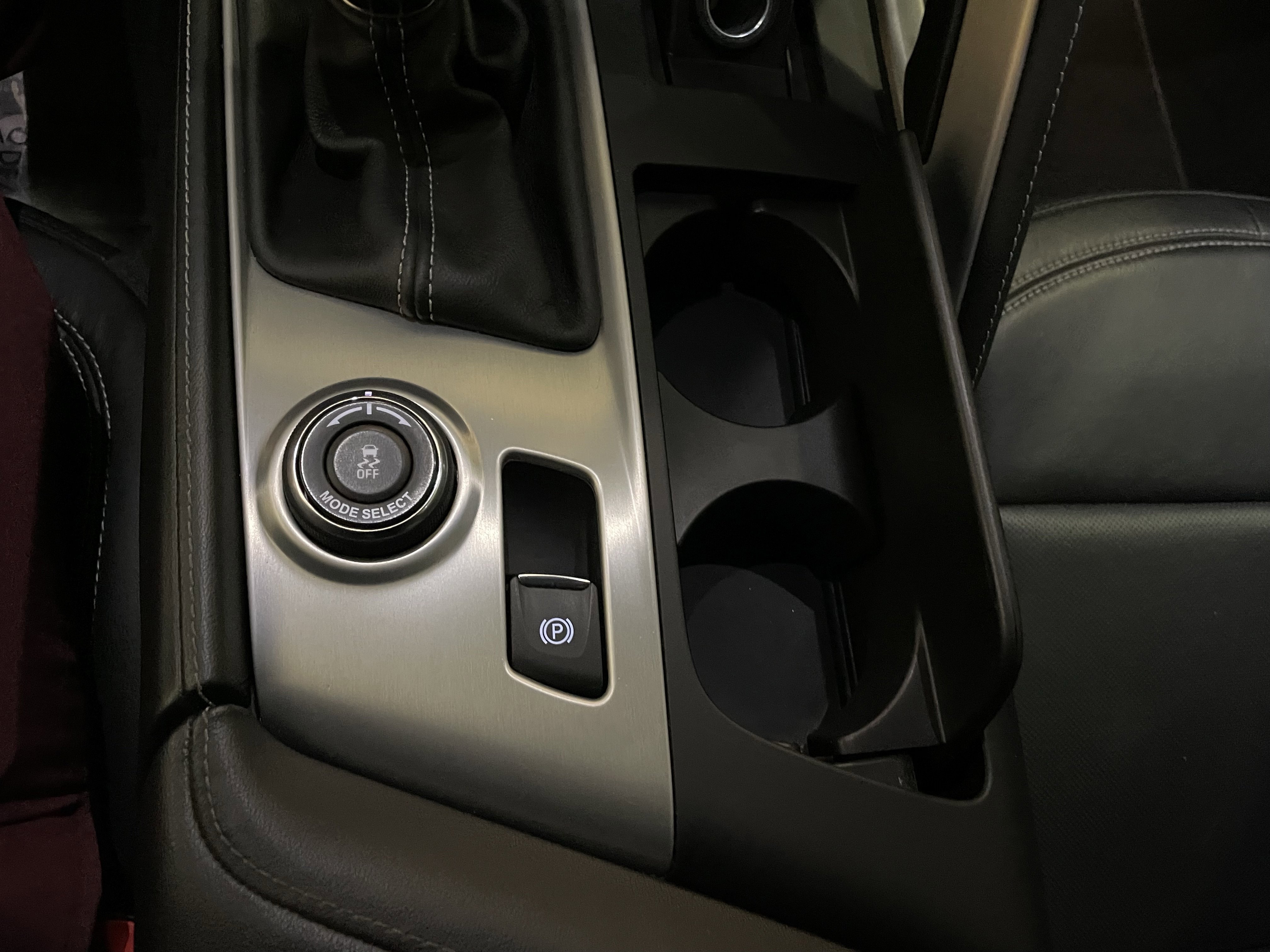 Used 2014 Chevrolet Corvette Stingray Coupe image 19