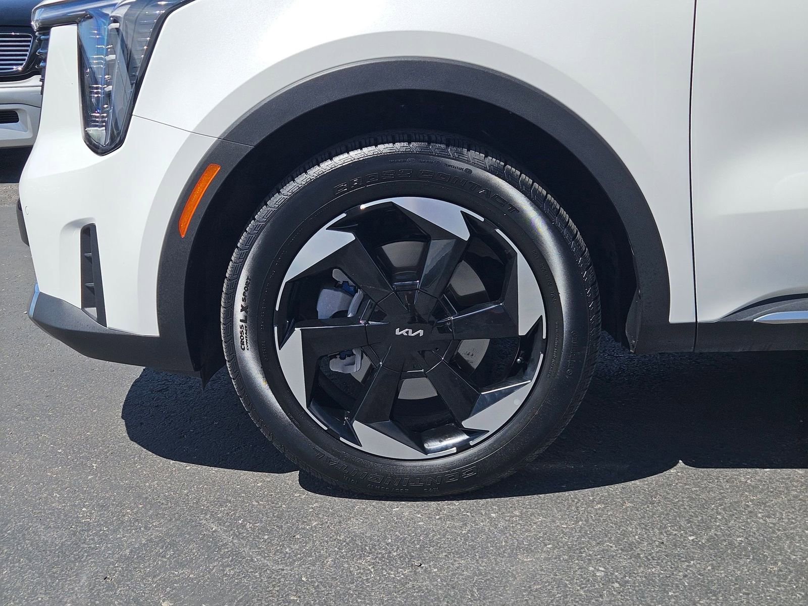 Used 2025 Kia Sorento EX image 10