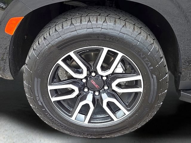 Certified 2024 GMC Yukon AT4 AWD/4WD image 9