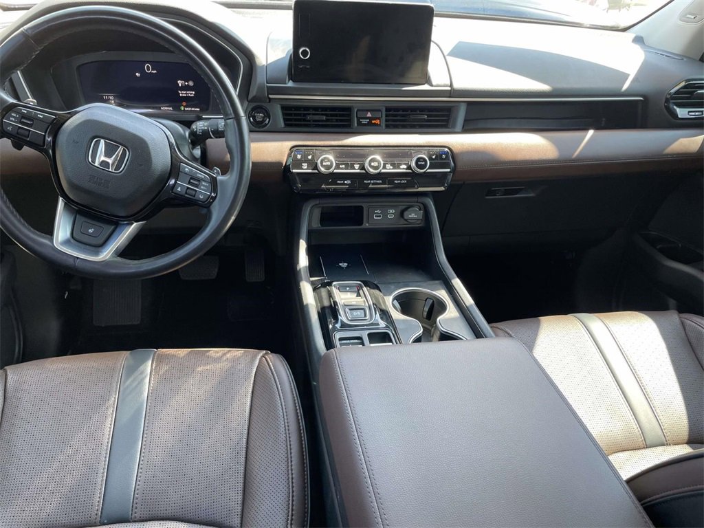 Used 2023 Honda Pilot Elite image 14