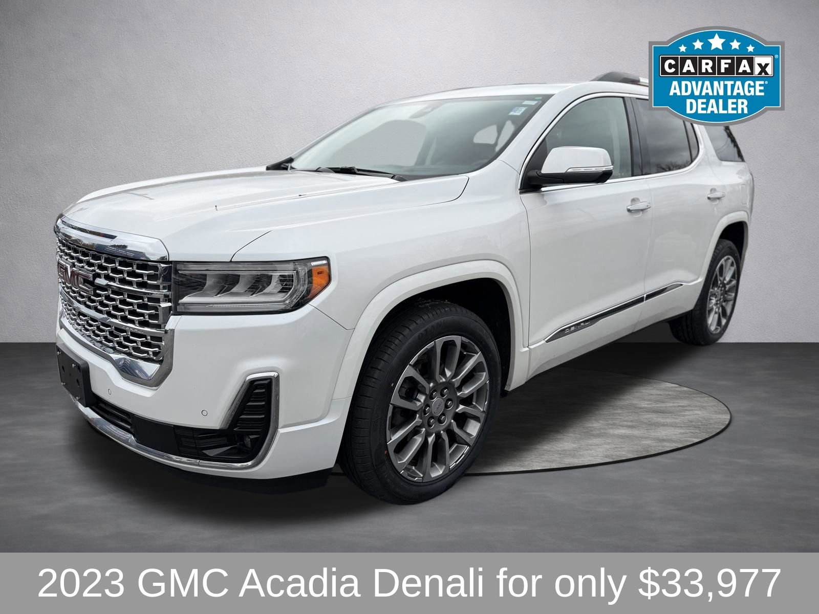 Used 2023 GMC Acadia Denali w/ Denali Ultimate Package AWD/4WD image 8