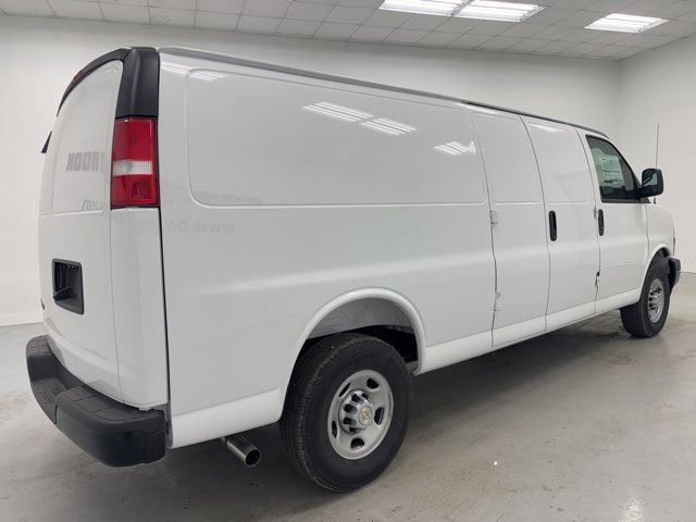 New 2026 Chevrolet Express 2500 Extended w/ Driver Convenience Package RWD image 5